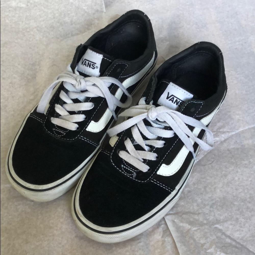Vans Old Skool in Black and White